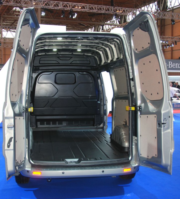 Ford Transit фургон внутри