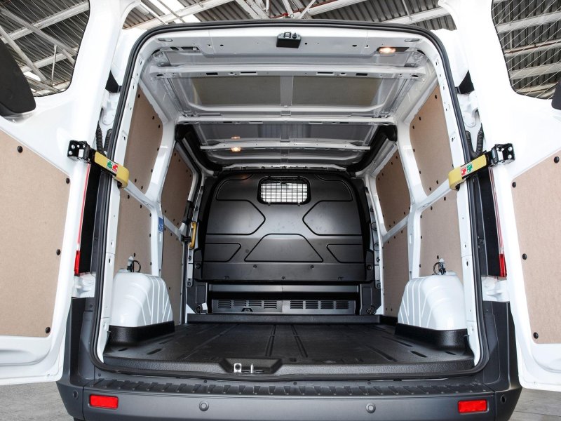 Ford Transit цельнометаллический кузов