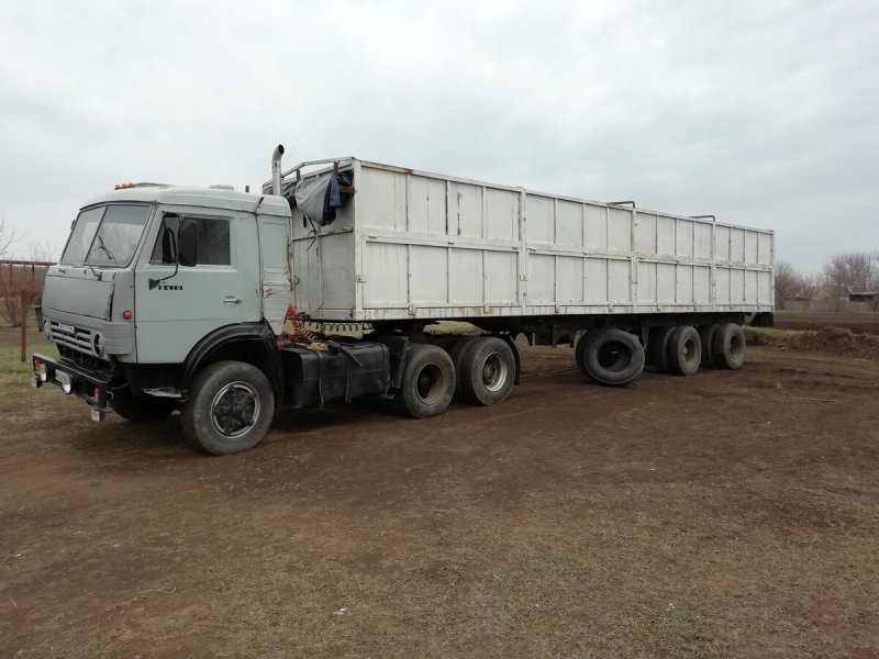 КАМАЗ 5410 тягач зерновоз