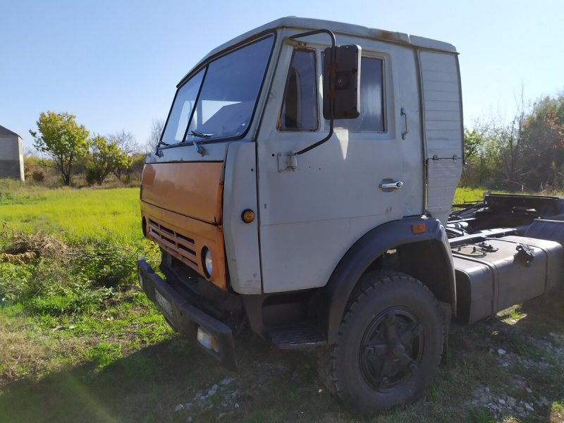 КАМАЗ 5410 серый