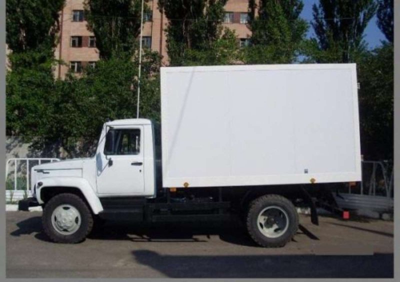 Грузовик ГАЗ 3309 промтоварный фургон