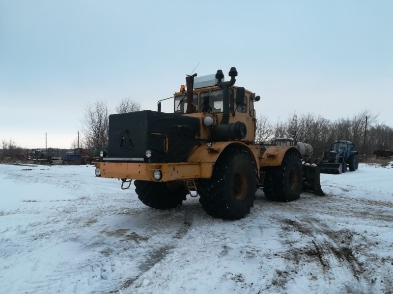 К701 Кировец трактор с БДТ
