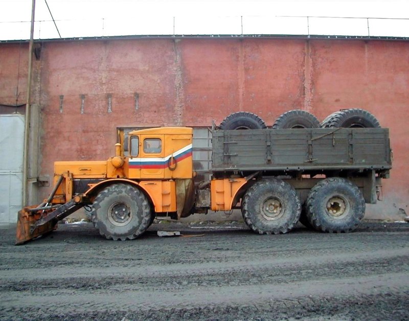 Кировец к-700 6х6
