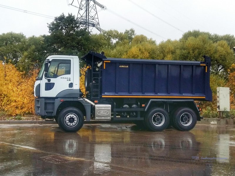 Ford Cargo 8x4 самосвал