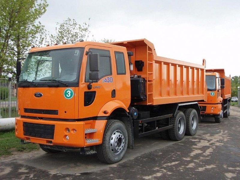 Ford Cargo самосвал