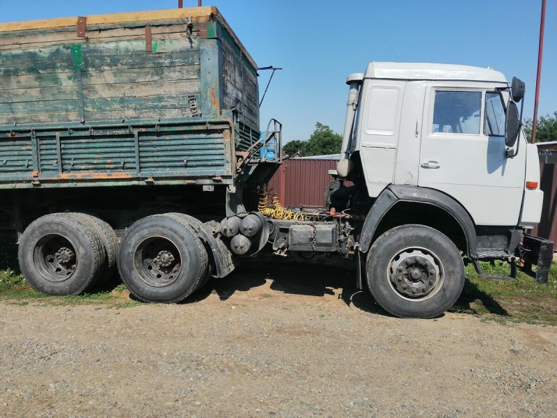 Армейский тягач КАМАЗ-54112