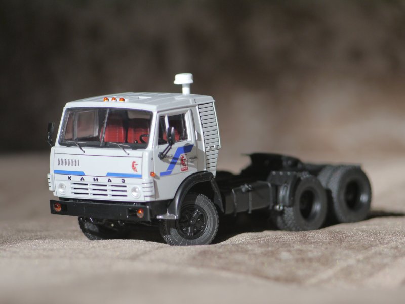 КАМАЗ тягач 54115 1.43