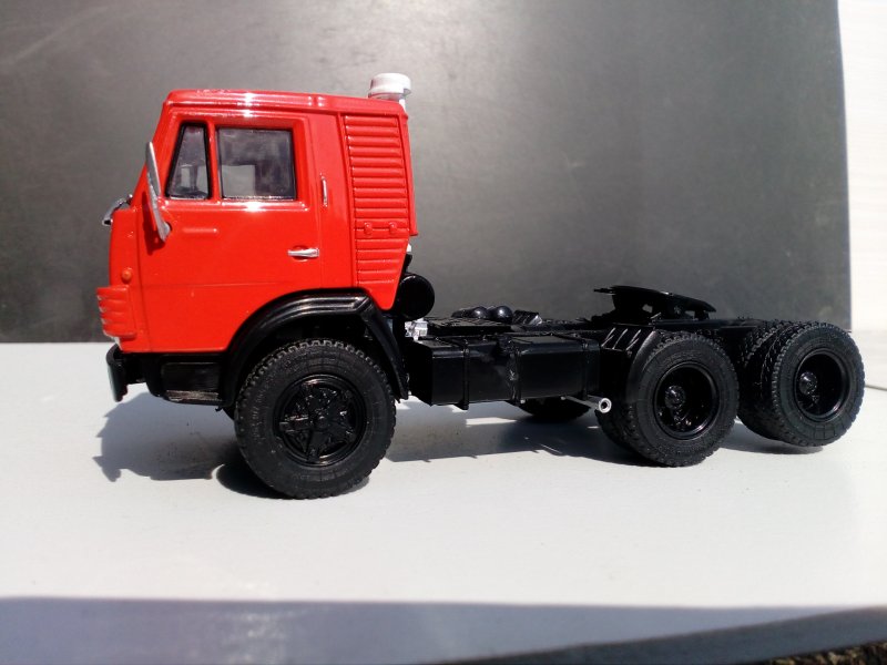 КАМАЗ-54112 выставочный