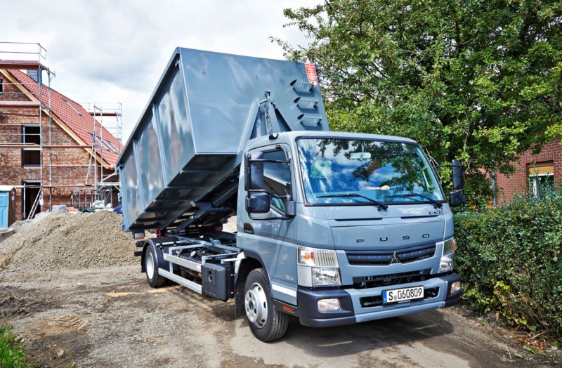 Самосвал Mitsubishi Fuso