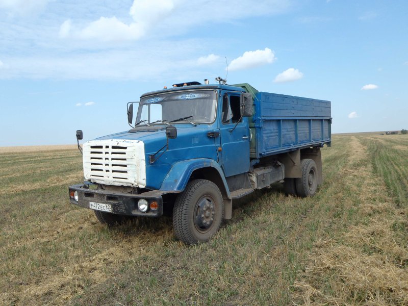 Грузовик ЗИЛ 4331 самосвал