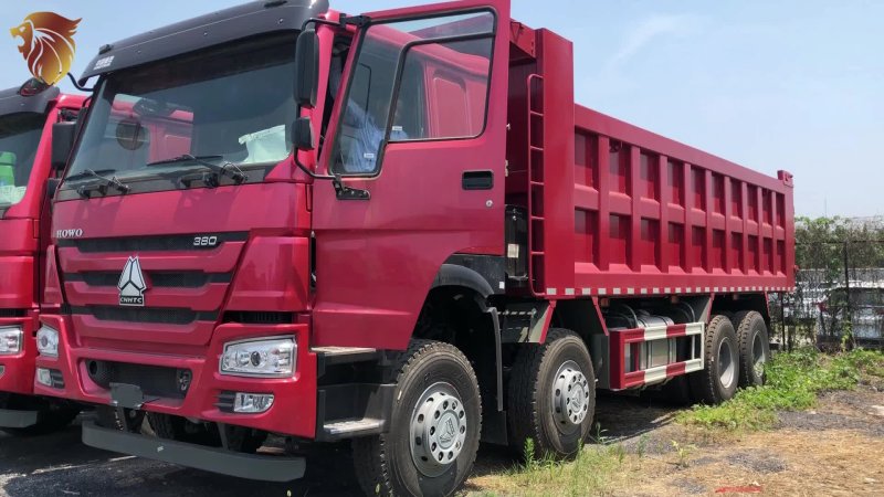Самосвал Sinotruk HOWO 8x8