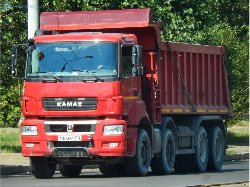 КАМАЗ 6520