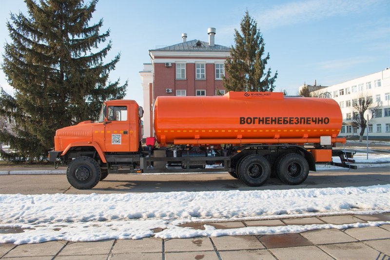 АТЗ-20 — топливозаправщик на шасси КРАЗ-63221