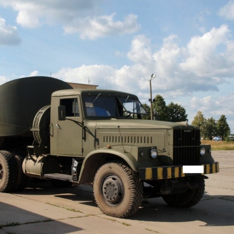 Топливозаправщик КРАЗ 258 ТЗ 22