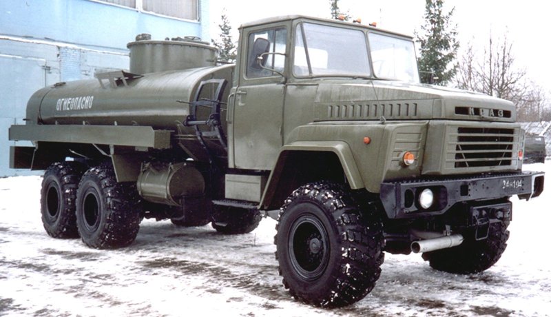 КРАЗ 260 топливозаправщик