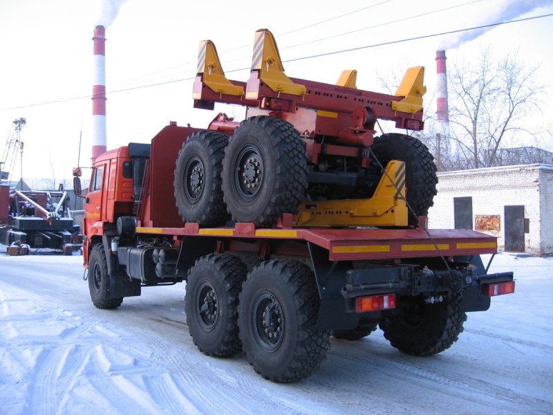 Трубовоз КАМАЗ 43118