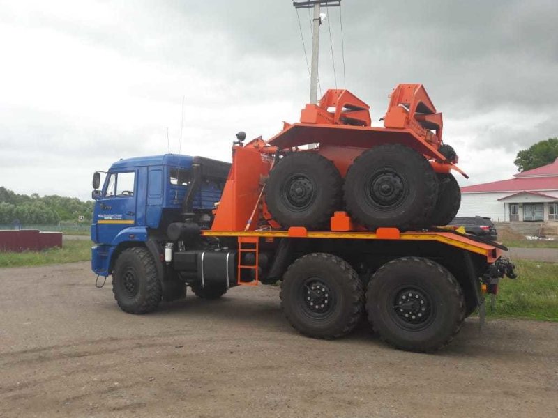 Трубовоз КАМАЗ 43118