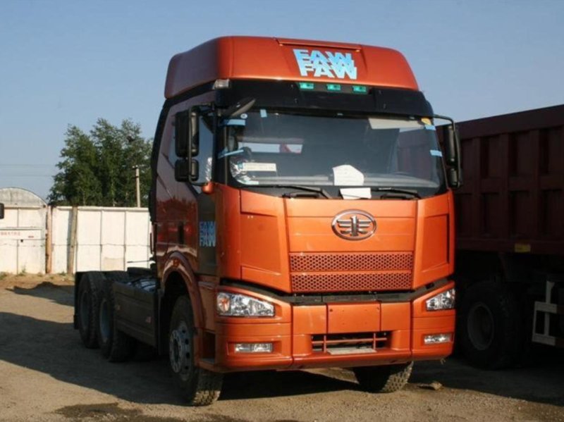 Седельный тягач FAW ca4250p66k24t1a1e4