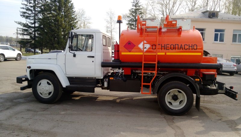 Автотопливозаправщик ГАЗ 3309