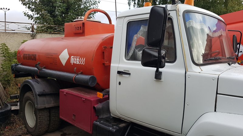 Топливозаправщик ГАЗ 3309