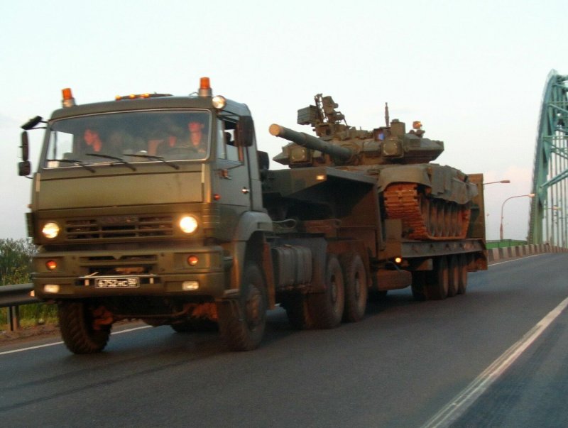 КАМАЗ трал военный 65225