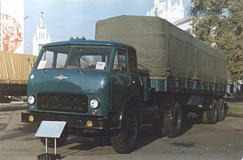МАЗ 504 тягач