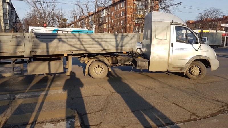 ГАЗ Валдай полуприцеп