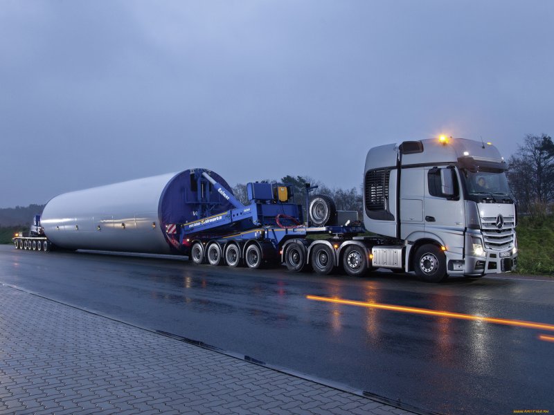 Mercedes-Benz Actros SLT
