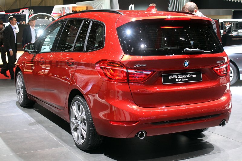 BMW минивэн 220d