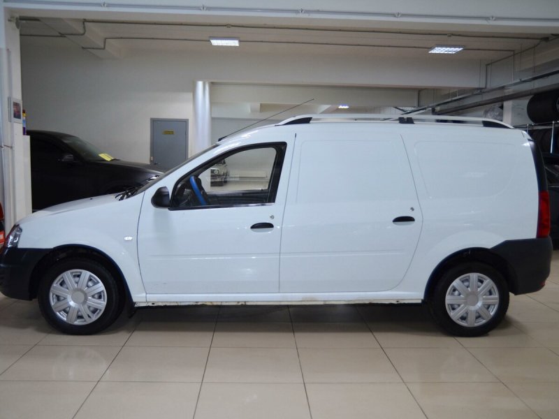 Lada Largus White