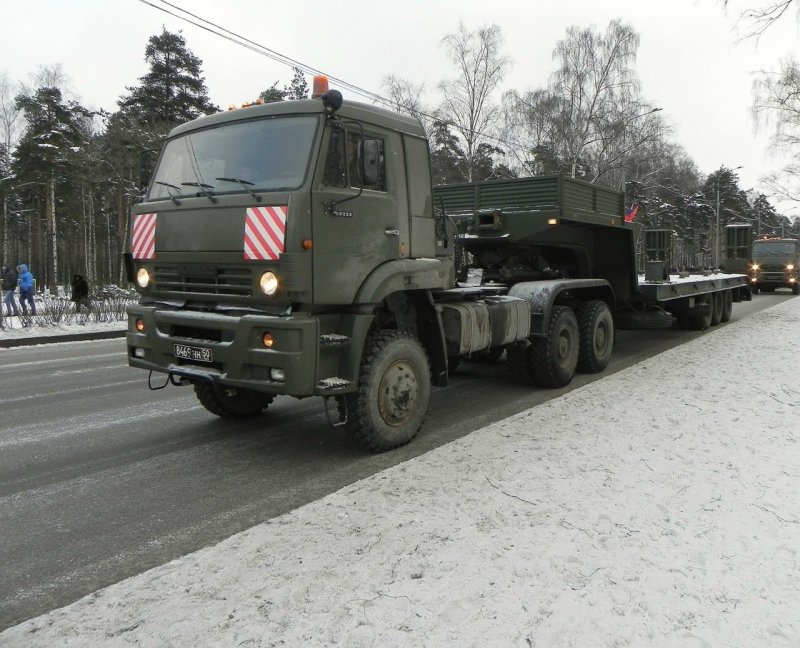 КАМАЗ трал военный 65225