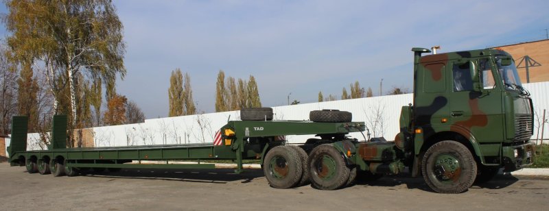 Тралл МАЗ грузовой военный