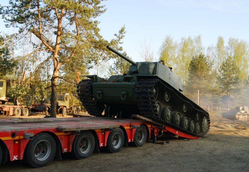 КАМАЗ трал танк