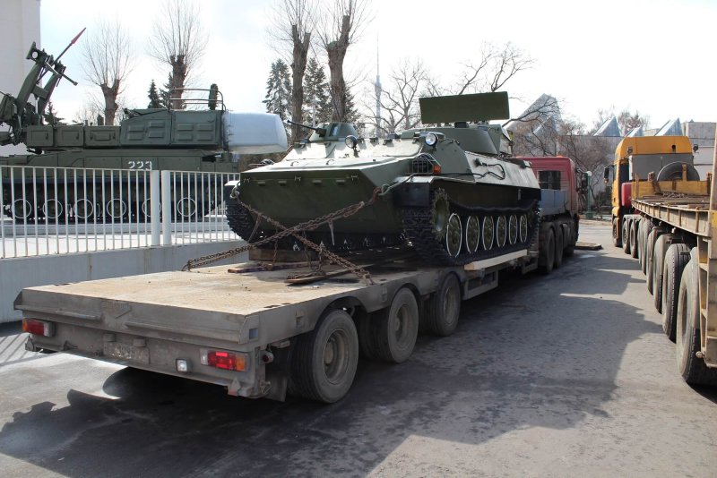 Техника КАМАЗ трал военный