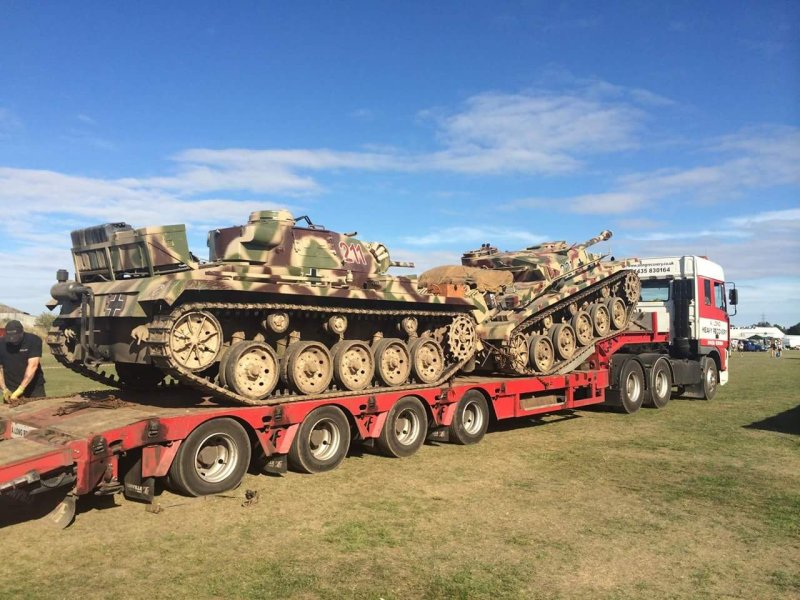 Перевозка военной техники на трале