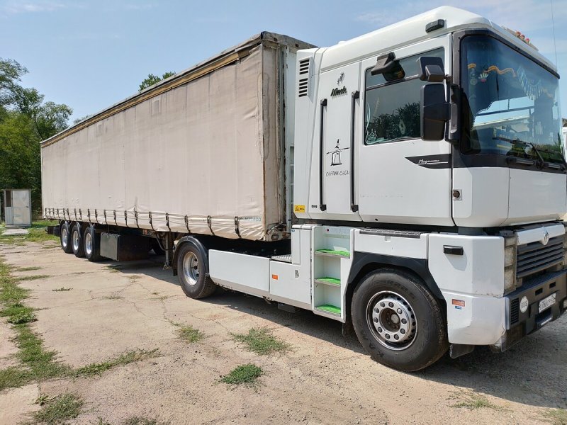 Renault Magnum 1999