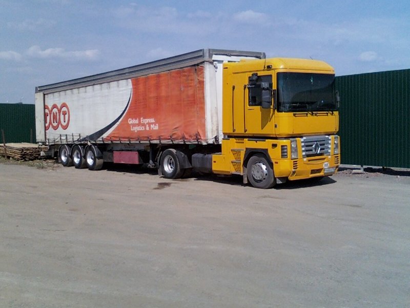 Renault Magnum 2002