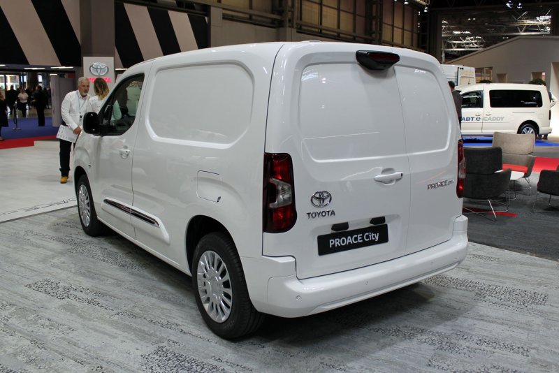 Toyota Proace фургон