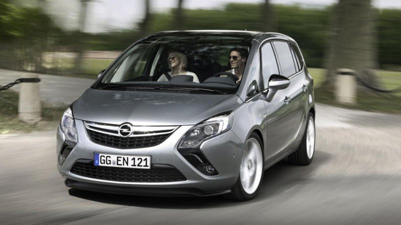 Opel Zafira 2015