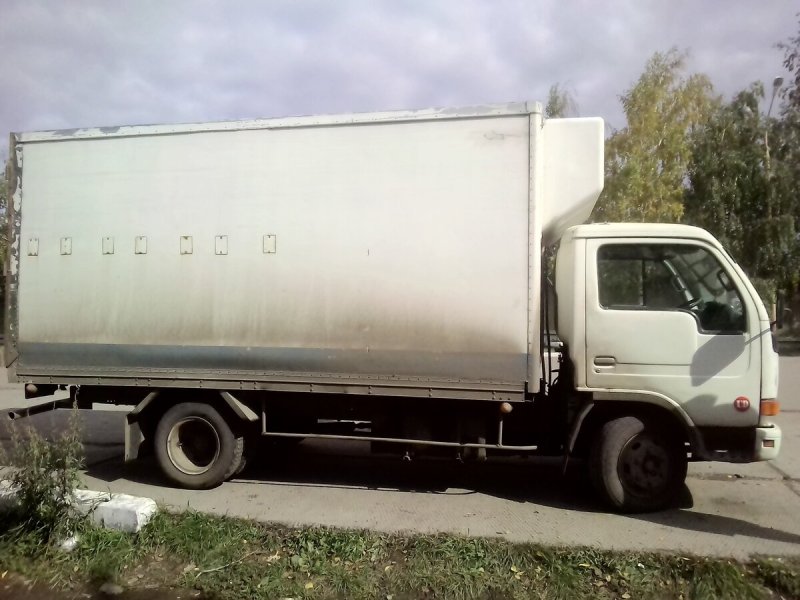 Ниссан дизель Кондор 1997 будка