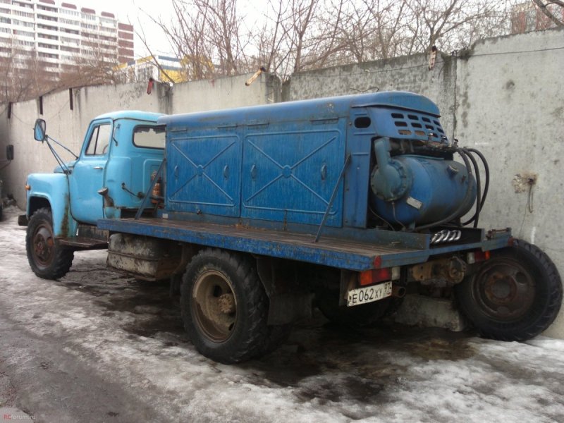 ЗИЛ 130 Амур молоковоз