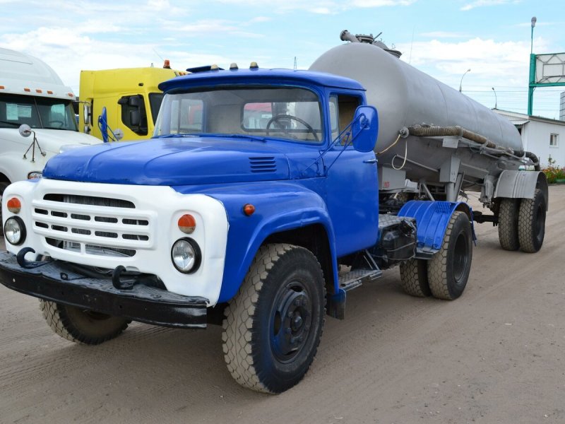 ЗИЛ 4415