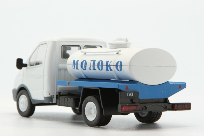 ГАЗ-3302 «Газель» молоковоз