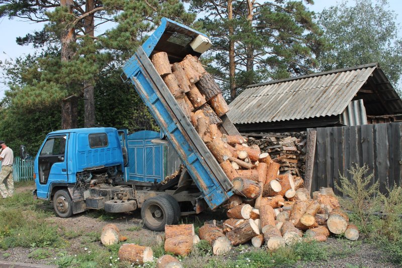 Газон дров