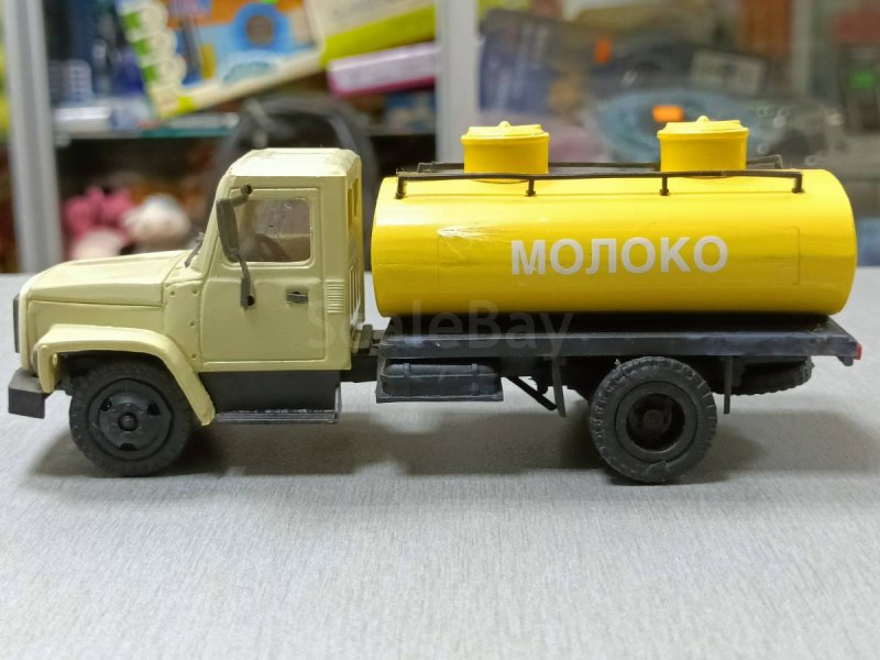 Модель ГАЗ 53 молоковоз