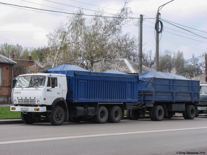 КАМАЗ 53212 С прицепом