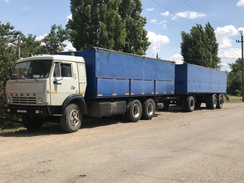 КАМАЗ 53212 зерновоз с прицепом