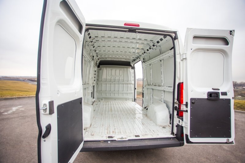 Фургон Peugeot Boxer. Грузовой Boxer