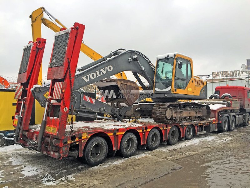 JCB 540 на трале