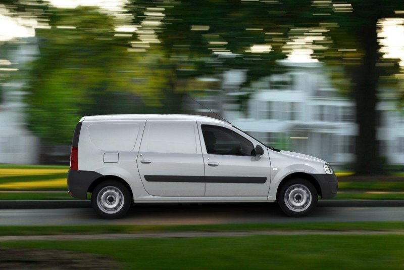 Lada Lumous